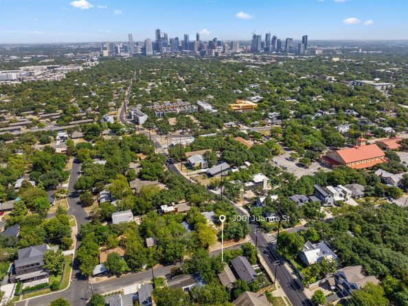 1001 Juanita ST, Austin TX 78704