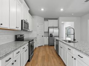 9513 Balmy LN, Manor TX 78653