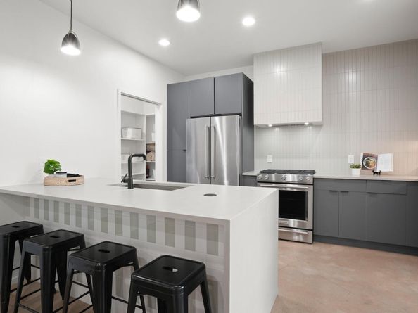 1001 Walter ST 2, Austin TX 78702