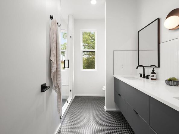 1001 Walter ST 2, Austin TX 78702