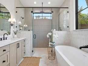 2908 Stoneway DR, Austin TX 78757