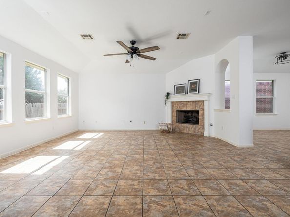 722 Crane Canyon PL, Round Rock TX 78665