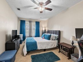 1015 E Yager LN 56, Austin TX 78753