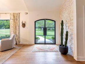 8800 Golden Rain CV, Austin TX 78735