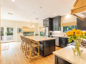 8800 Golden Rain CV, Austin TX 78735