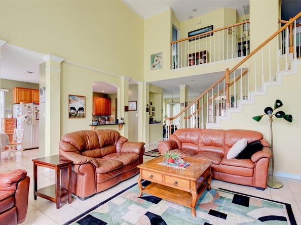 1605 Dapplegrey LN, Austin TX 78727