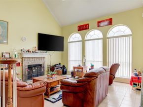 1605 Dapplegrey LN, Austin TX 78727