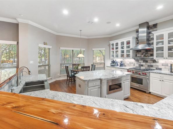 204 Woodland PARK, Georgetown TX 78633