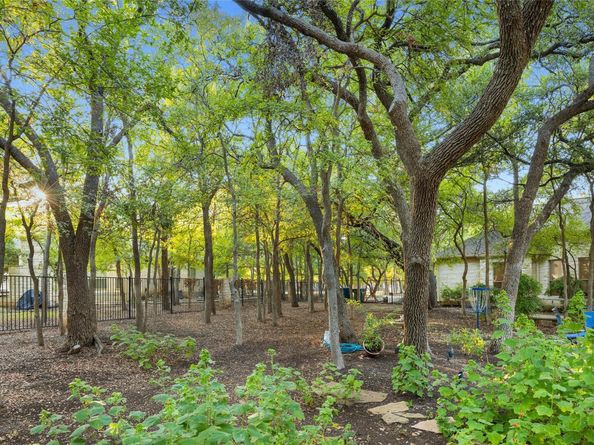 204 Woodland PARK, Georgetown TX 78633