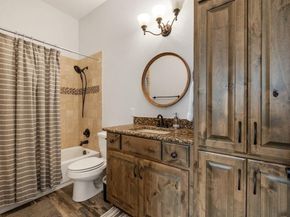 203 Serene Hilltop CIR, Lakeway TX 78738