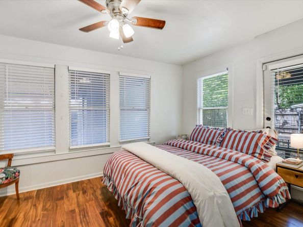 1105 W 43rd ST, Austin TX 78756