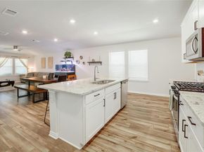 216 Prairie Song LN, Liberty Hill TX 78642