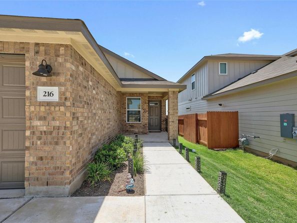 216 Prairie Song LN, Liberty Hill TX 78642