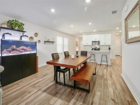 216 Prairie Song LN, Liberty Hill TX 78642