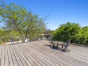 1910 Kinney Ave, Austin TX 78704