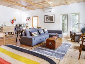 1910 Kinney Ave, Austin TX 78704