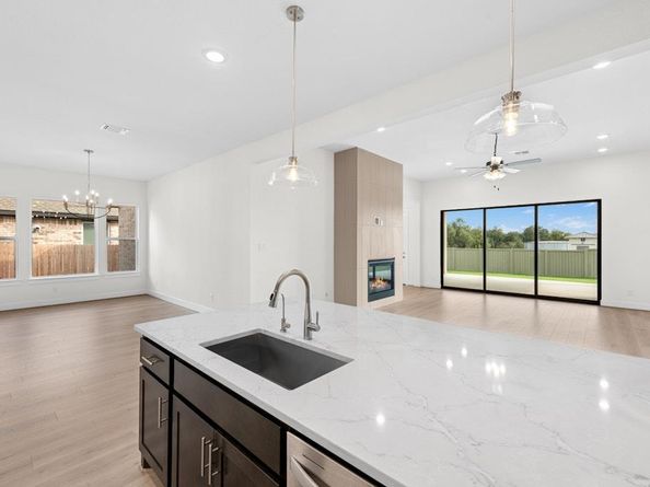 121 Irvine PASS, Liberty Hill TX 78642