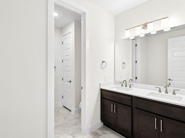 121 Irvine PASS, Liberty Hill TX 78642