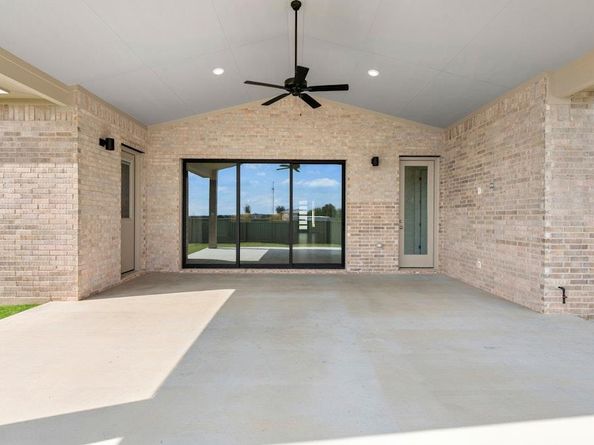 121 Irvine PASS, Liberty Hill TX 78642