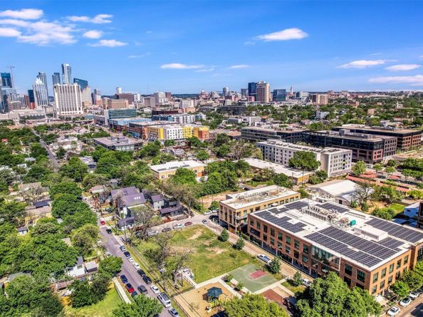 1501 E 4th ST 206, Austin TX 78702