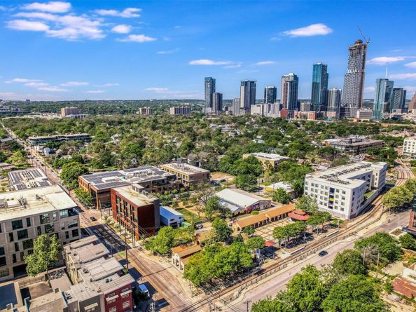 1501 E 4th ST 206, Austin TX 78702