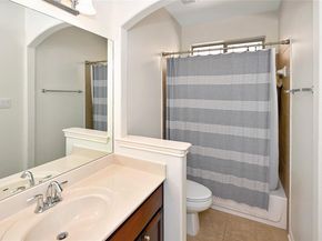 1915 Kempwood LOOP, Round Rock TX 78665