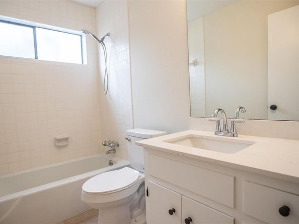 5307 Presidio RD, Austin TX 78745