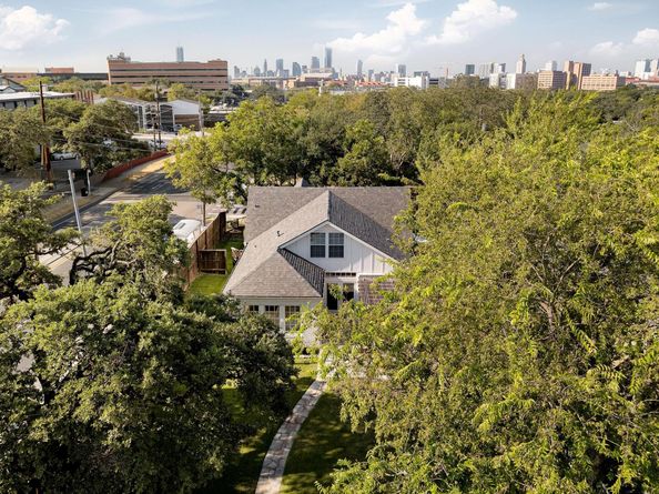 830 Harris Ave, Austin TX 78705