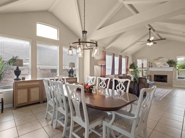 4211 Woodhaven TRL, Round Rock TX 78665