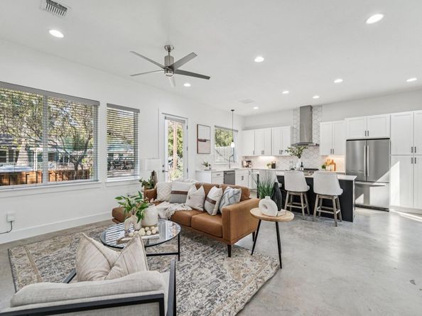 739 Gunter ST 1, Austin TX 78702