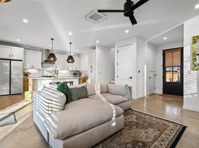 205 W Croslin ST 1 & 2, Austin TX 78752