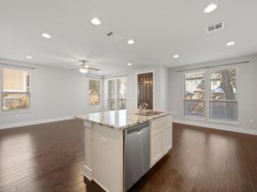 13800 Lyndhurst ST 326, Austin TX 78717