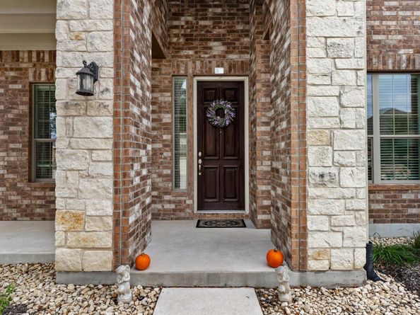 2216 Lookout Knoll DR, Leander TX 78641