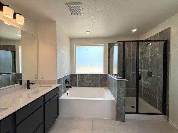 1644 River Plateau DR, Leander TX 78641