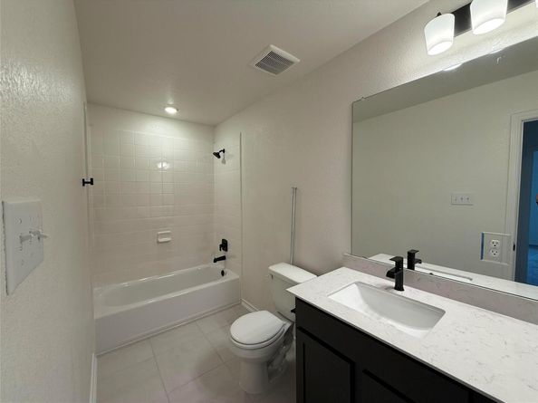 1644 River Plateau DR, Leander TX 78641