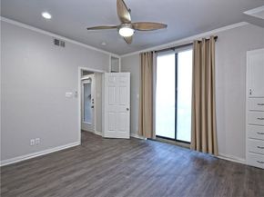 1707 Spyglass DR 47, Austin TX 78746
