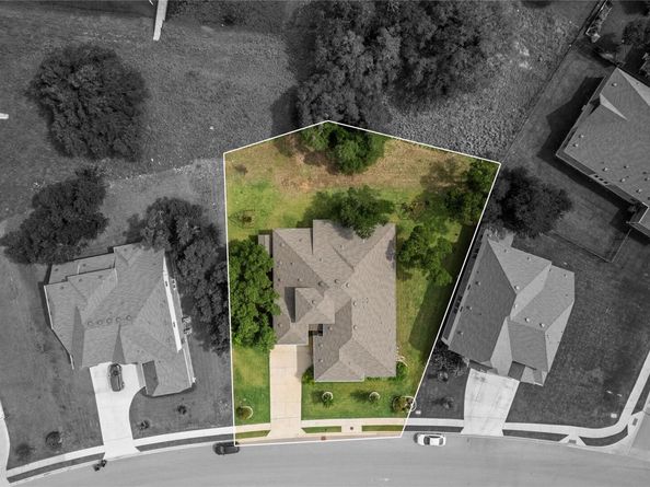 1404 Scenic Oaks DR, Georgetown TX 78628