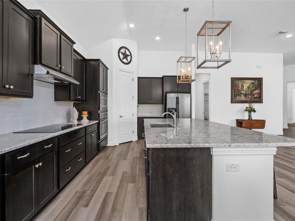 1404 Scenic Oaks DR, Georgetown TX 78628