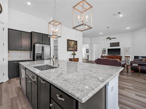 1404 Scenic Oaks DR, Georgetown TX 78628