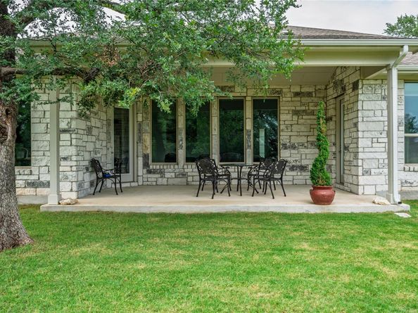 1404 Scenic Oaks DR, Georgetown TX 78628