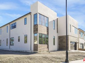 11862 N Hillsborough Lane, Porter Ranch CA 91326