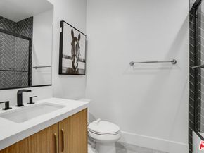 11862 N Hillsborough Lane, Porter Ranch CA 91326