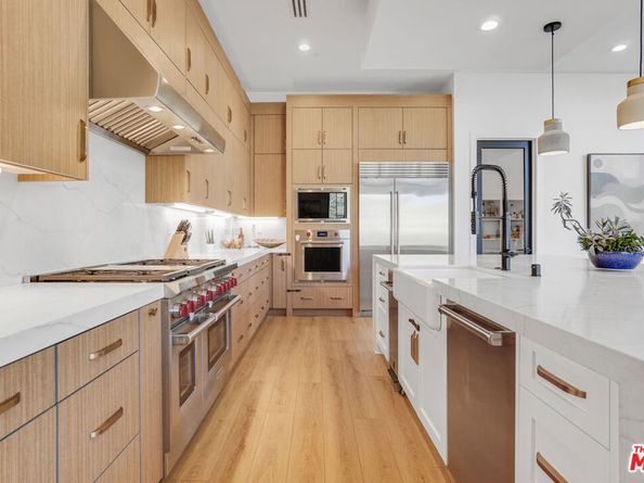 11862 N Hillsborough Lane, Porter Ranch CA 91326