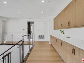 11862 N Hillsborough Lane, Porter Ranch CA 91326