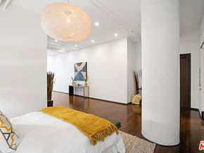 1645 Vine Street 703, Los Angeles CA 90028