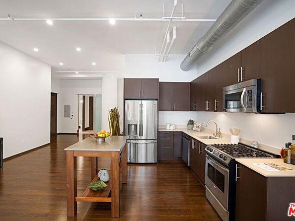 1645 Vine Street 703, Los Angeles CA 90028