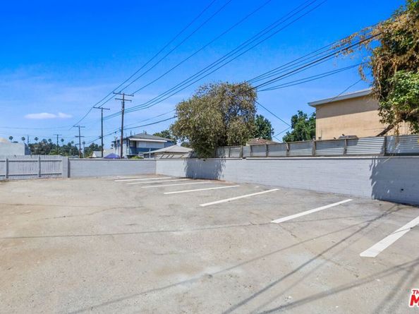 6064 Atlantic Avenue, Long Beach CA 90805