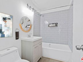 6064 Atlantic Avenue, Long Beach CA 90805