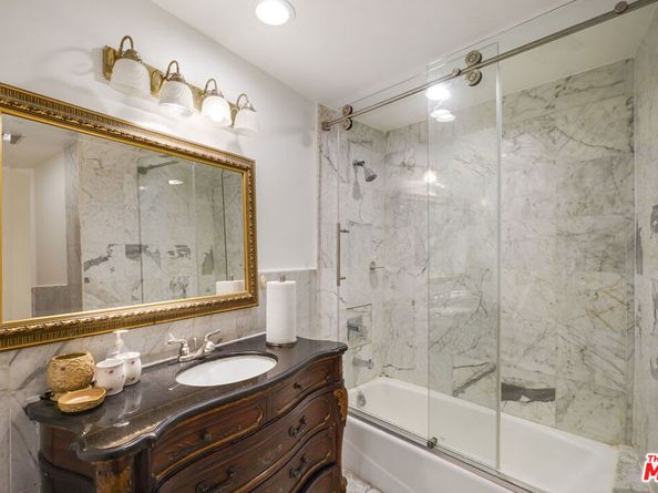 2258 Gloaming Way, Beverly Hills CA 90210