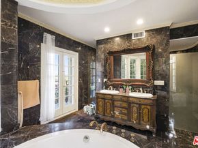 2258 Gloaming Way, Beverly Hills CA 90210